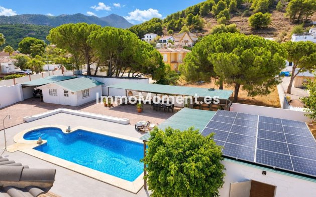 Resale - Detached villa - Inland  - Alhaurín de la Torre