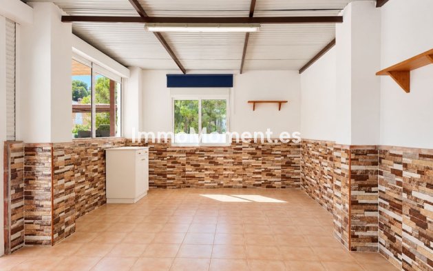 Resale - Detached villa - Inland  - Alhaurín de la Torre