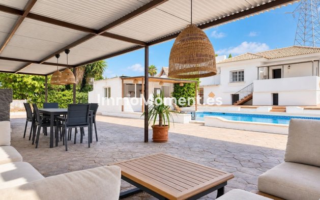 Resale - Detached villa - Inland  - Alhaurín de la Torre