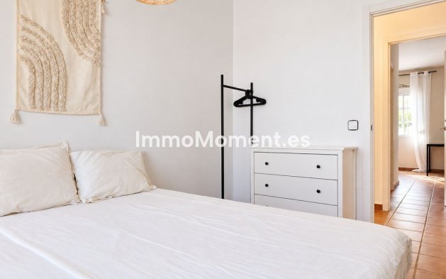 Resale - Detached villa - Inland  - Alhaurín de la Torre