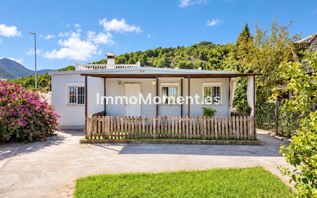 Resale - Detached villa - Inland  - Alhaurín de la Torre