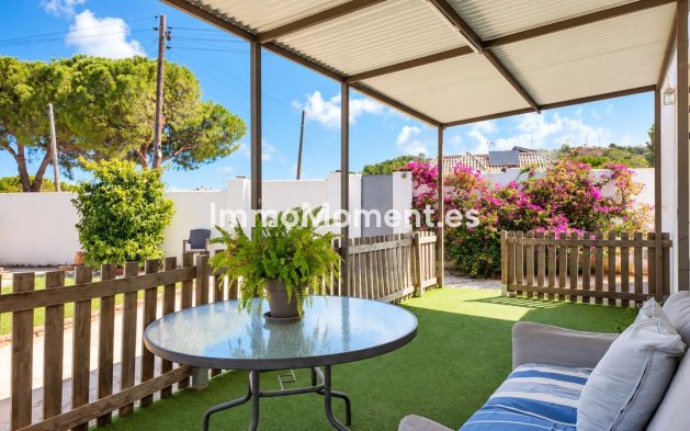 Resale - Detached villa - Inland  - Alhaurín de la Torre