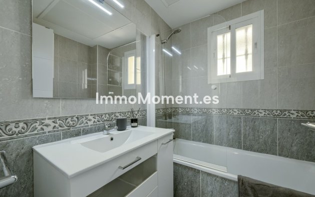 Resale - Apartment - Mijas Costa - Calahonda