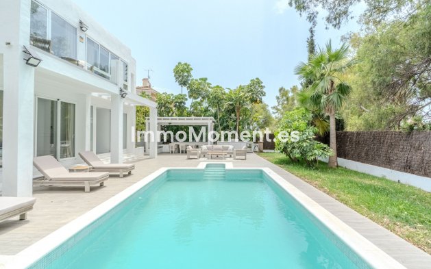 Reventa - Villa independiente - Marbella - Nueva Andalucía