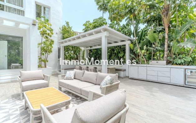 Reventa - Villa independiente - Marbella - Nueva Andalucía