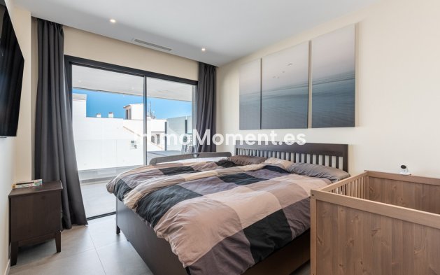 Resale - Apartment - Fuengirola - Fuengirola Centro
