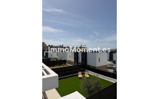 Revente - Villa individuelle - Estepona  - Atalaya