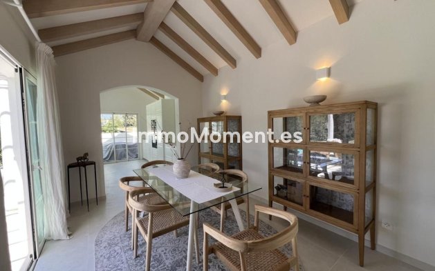 Resale - Detached villa - Marbella - Guadalmina Alta