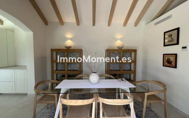 Resale - Detached villa - Marbella - Guadalmina Alta