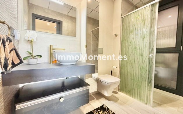 Resale - Detached villa - Orihuela Costa - Cabo roig - La Zenia
