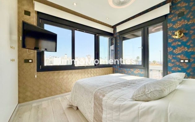 Resale - Detached villa - Orihuela Costa - Cabo roig - La Zenia