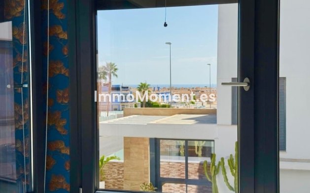 Resale - Detached villa - Orihuela Costa - Cabo roig - La Zenia