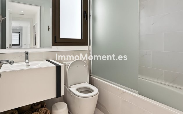 Revente - Appartement - Estepona  - Estepona Centro