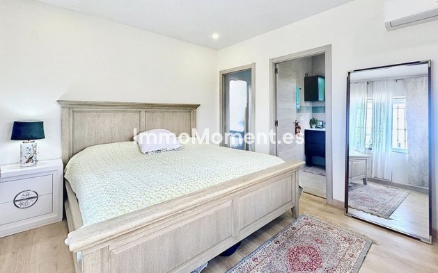 Bestaande woning - Vrijstaande villa - Estepona  - Estepona Centro