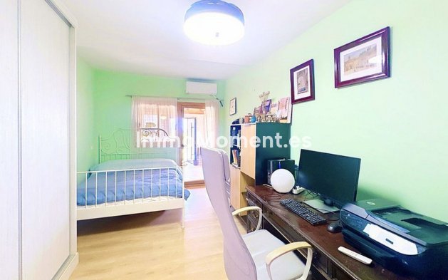 Bestaande woning - Vrijstaande villa - Estepona  - Estepona Centro