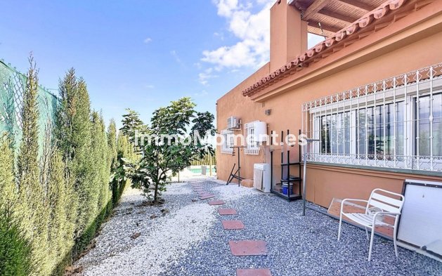 Bestaande woning - Vrijstaande villa - Estepona  - Estepona Centro