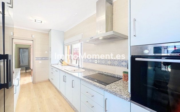 Bestaande woning - Vrijstaande villa - Estepona  - Estepona Centro