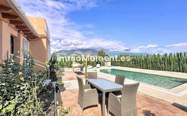 Bestaande woning - Vrijstaande villa - Estepona  - Estepona Centro