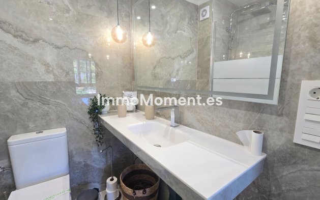 Resale - Apartment - Benalmadena - Benalmadena Centro