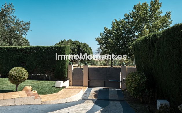 Resale - Detached villa - Inland  - Alhaurín de la Torre