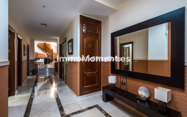 Resale - Detached villa - Inland  - Alhaurín de la Torre