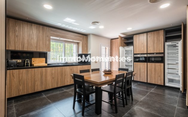 Resale - Detached villa - Inland  - Alhaurín de la Torre