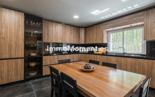 Resale - Detached villa - Inland  - Alhaurín de la Torre