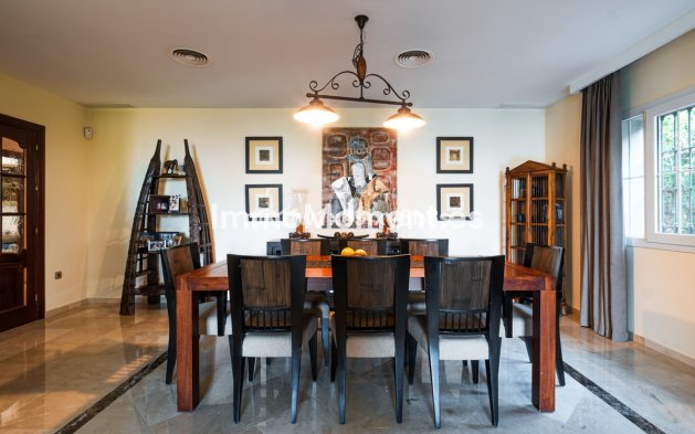 Resale - Detached villa - Inland  - Alhaurín de la Torre