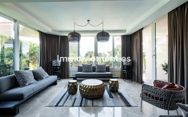 Resale - Detached villa - Inland  - Alhaurín de la Torre