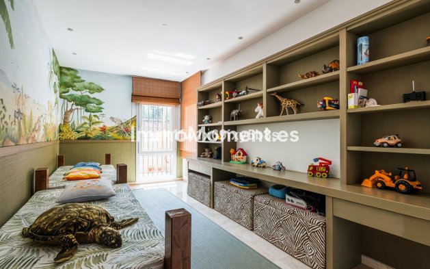 Resale - Detached villa - Inland  - Alhaurín de la Torre