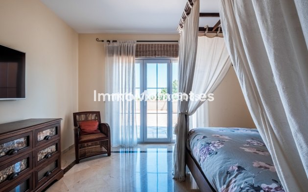 Resale - Detached villa - Inland  - Alhaurín de la Torre