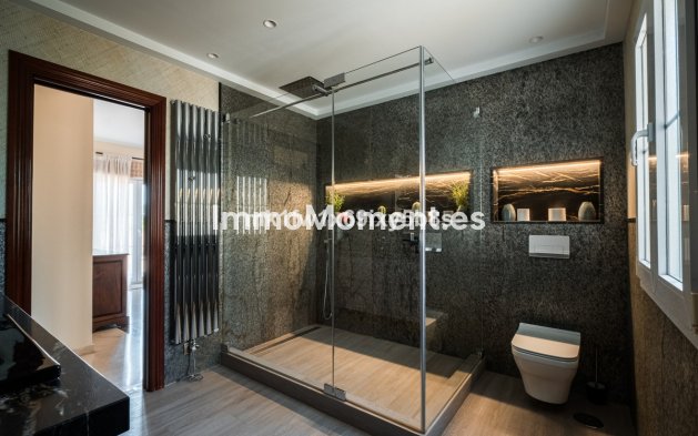 Resale - Detached villa - Inland  - Alhaurín de la Torre