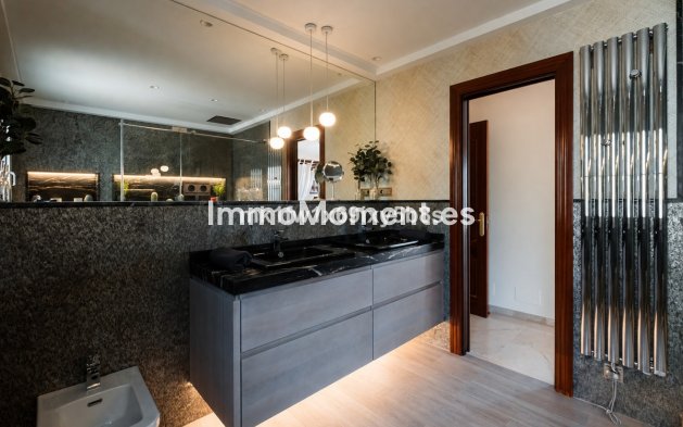 Resale - Detached villa - Inland  - Alhaurín de la Torre