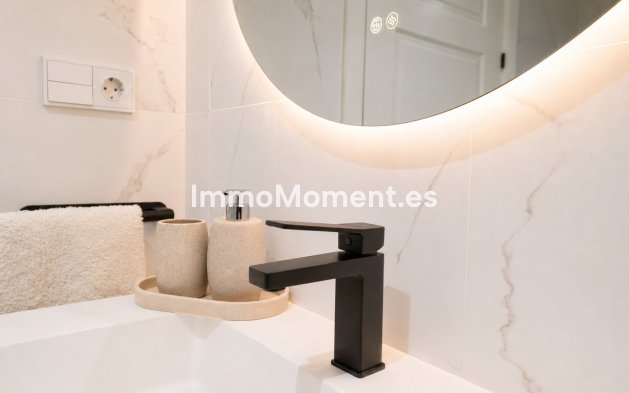 Revente - Appartement - Torremolinos - La Carihuela