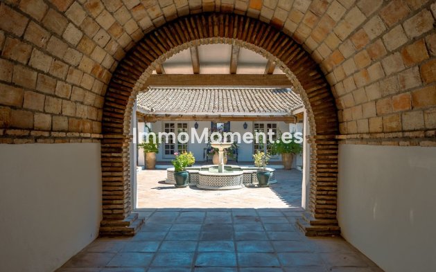 Bestaande woning - Landhuis - Estepona  - Cancelada