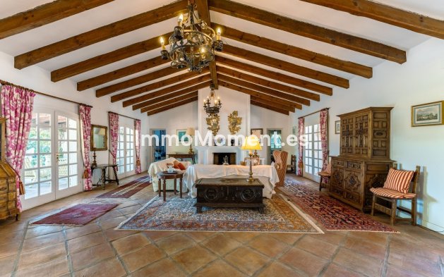 Bestaande woning - Landhuis - Estepona  - Cancelada