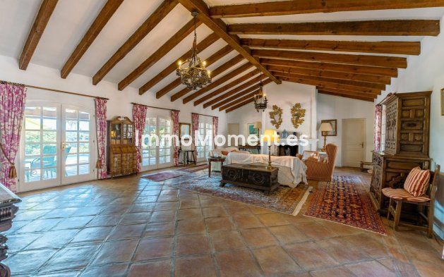 Bestaande woning - Landhuis - Estepona  - Cancelada