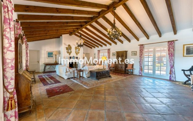Bestaande woning - Landhuis - Estepona  - Cancelada