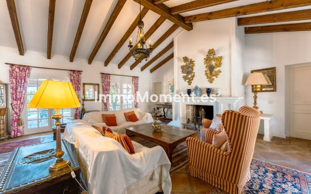 Bestaande woning - Landhuis - Estepona  - Cancelada