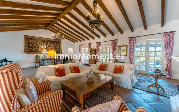 Bestaande woning - Landhuis - Estepona  - Cancelada