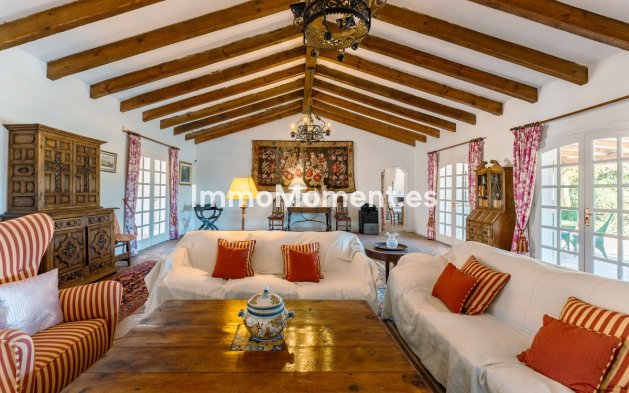 Bestaande woning - Landhuis - Estepona  - Cancelada