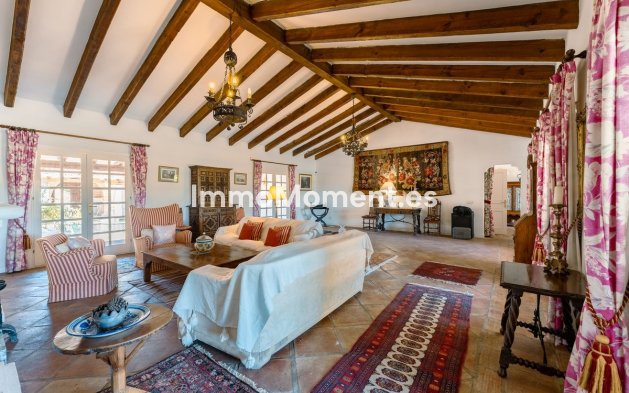 Bestaande woning - Landhuis - Estepona  - Cancelada