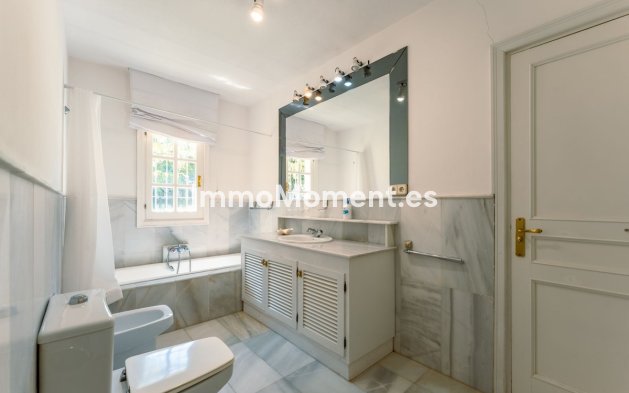 Bestaande woning - Landhuis - Estepona  - Cancelada