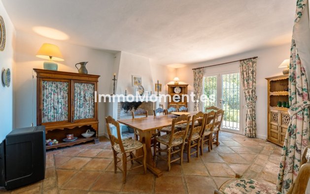 Bestaande woning - Landhuis - Estepona  - Cancelada