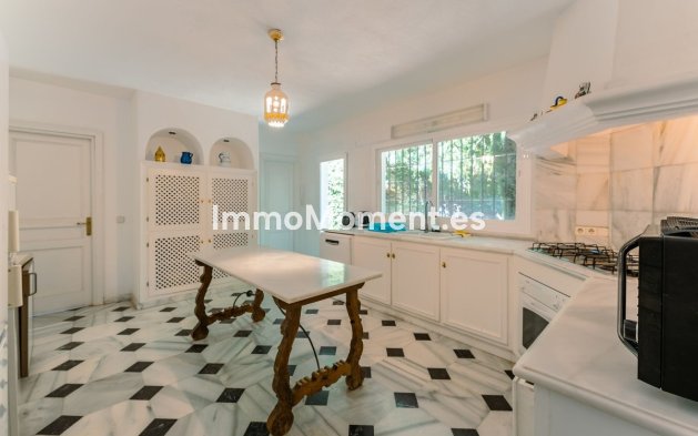 Bestaande woning - Landhuis - Estepona  - Cancelada