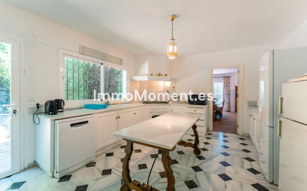 Bestaande woning - Landhuis - Estepona  - Cancelada