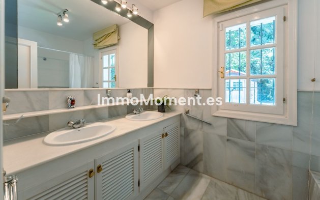 Bestaande woning - Landhuis - Estepona  - Cancelada