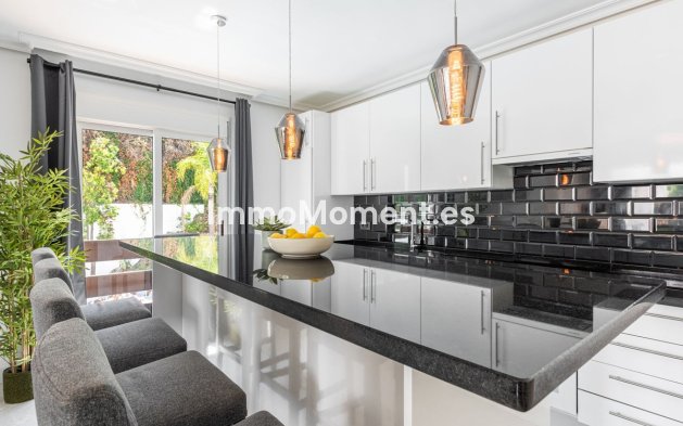 Reventa - Apartamento - Marbella - Nueva Andalucía