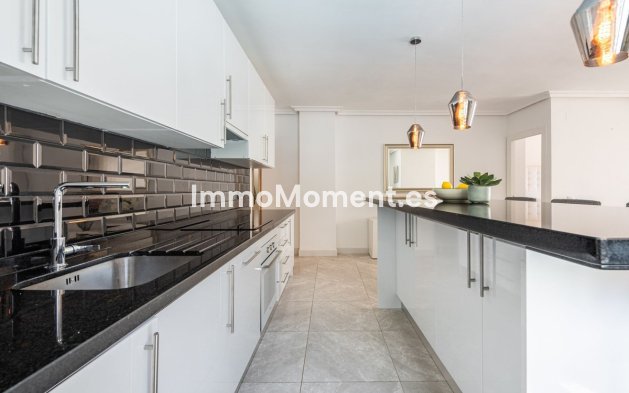 Reventa - Apartamento - Marbella - Nueva Andalucía