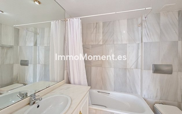 Revente - Maison mitoyenne - Estepona  - Estepona Centro